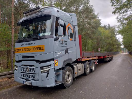 Transport 21-metrowych profili stalowych