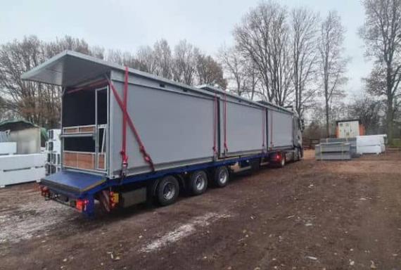 Transport kontenerowych stajni